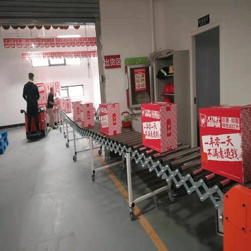 伸縮皮帶機賦能易碎輕工貨品裝卸 破解人工搬運盲區與破損難題